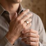 Christian bicolor cachet ring