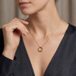Geel gouden ketting met cirkel hanger