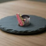 Zilveren ring met bloedkoraal en robijn