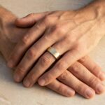 Christian bicolor cachet ring