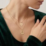 Gouden dubbele klavertje vier hanger