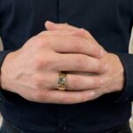 Christian gouden cachet ring met diamant