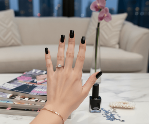 Wit gouden verlovingsring met briljant Wit gouden verlovingsring met briljant