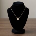 Gouden ketting met K zirkonia hanger