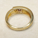 Gouden cachet ring met diamant