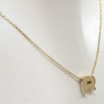 Gouden ketting met R hanger