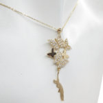Gouden meisje met vlinders hanger