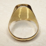 Gouden zwarte lagensteen cachet ring