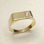 Tricolor gouden cachet ring met diamant