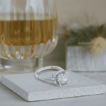 Wit gouden Swarovski zirconia entourage ring