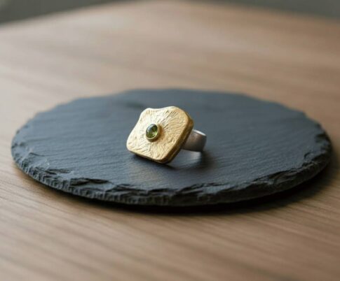 Zilveren ring met groene toermalijn