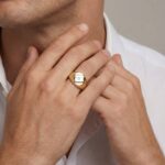 Gouden tricolor cachet ring met diamant