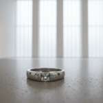 Wit gouden ring met topaas en diamanten