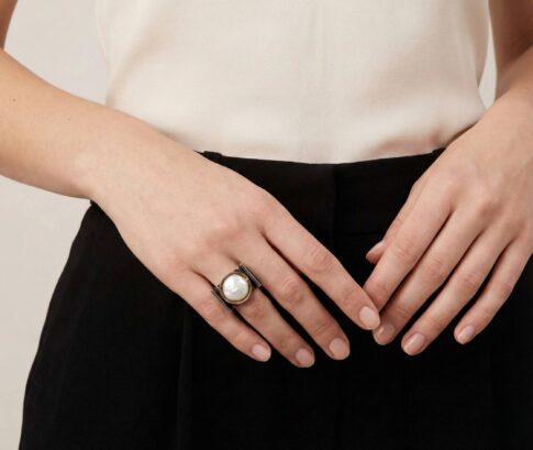 Zilveren ring met parel