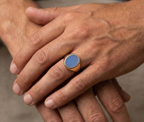 Geel gouden lagensteen cachet ring