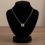 Gouden ketting met H zirkonia hanger