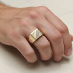 Christian gouden cachet ring met diamant