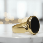 Gouden 14 karaat lagensteen cachet ring