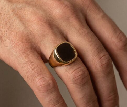 Gouden zegel ring met onyx