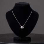 Wit gouden solitair zirkonia hanger