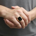 Gouden heren zegel ring met onyx