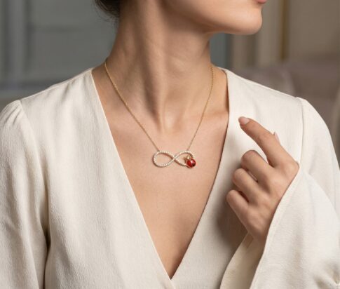 Gouden zirkonia Infinity lieveheersbeestje hanger