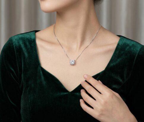 Wit gouden ketting met zirkonia