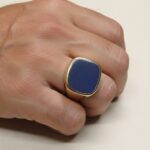 Gouden lagensteen cachet ring