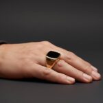 Geel gouden heren zegel ring met onyx