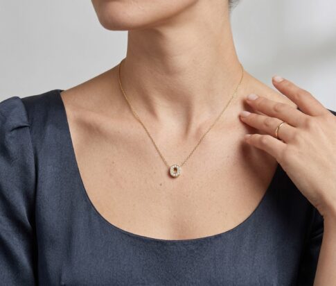 Gouden ketting met O zirkonia hanger