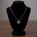 14 karaat wit gouden ketting met hanger cirkel