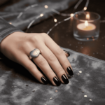 Wit gouden harten ring met diamanten