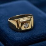 Cachet ring met diamant