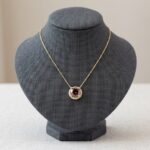 Geel gouden ketting met zirkonia hanger