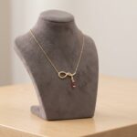 Geel gouden robijn hanger