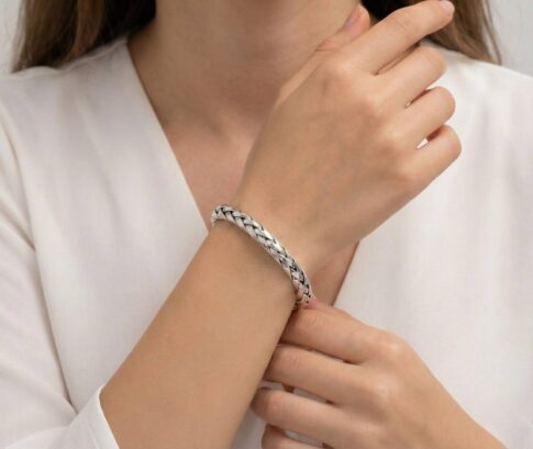 Zilveren armband met vierkant geweven