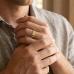 Tricolor gouden cachet ring met diamant