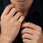 14 karaat massief gouden cachet ring