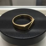 Geel gouden cachet ring