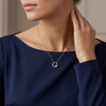 14 karaat wit gouden ketting cirkel met centrale steen