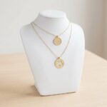 Gouden dubbele klavertje vier hanger