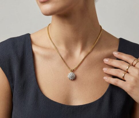 Geel gouden hanger met briljanten