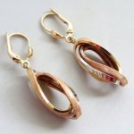 14 karaat tricolor gouden oorbellen