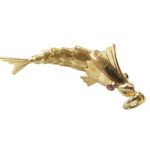 18 karaat gouden vis hanger met toermalijn