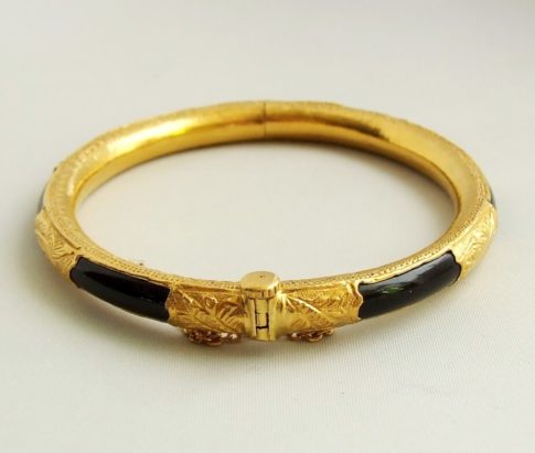 23 karaat gouden armband met onyx