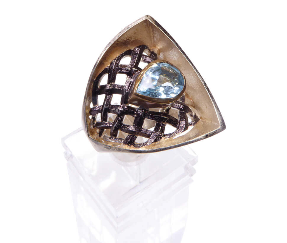 Zilveren ring abstract met topaas