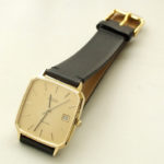 Gouden horloge met leren band