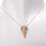 Gouden ketting met ijshoorn hanger