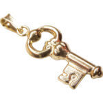 14 karaats gouden sleutel hanger