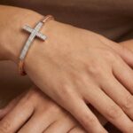 Christian kruis armband met diamanten
